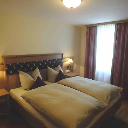 Jagdhotel Sudetenhof Lettgenbrunn