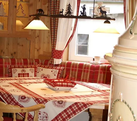 Jagdhotel Sudetenhof *